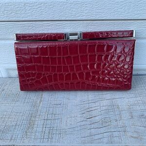 Ann Taylor LOFT Burgundy Croc Embossed Clutch Bag Frame Kiss Lock Faux Leather
